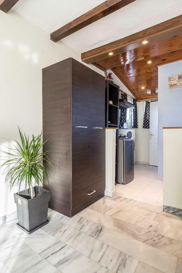 Top Floor Studio Near Metro&View&200Mbps アテネ エクステリア 写真